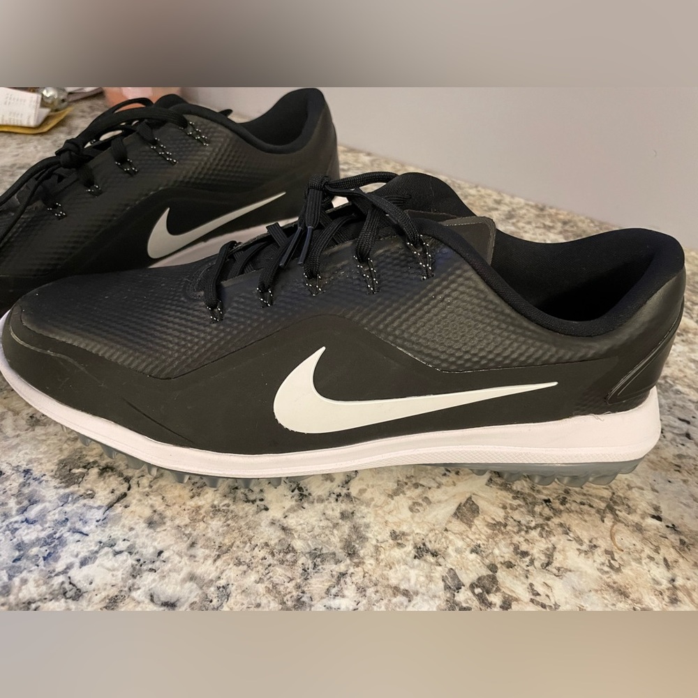 Mens Nike Softball/ Baseball Cleats